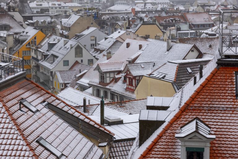 seasonal roofing