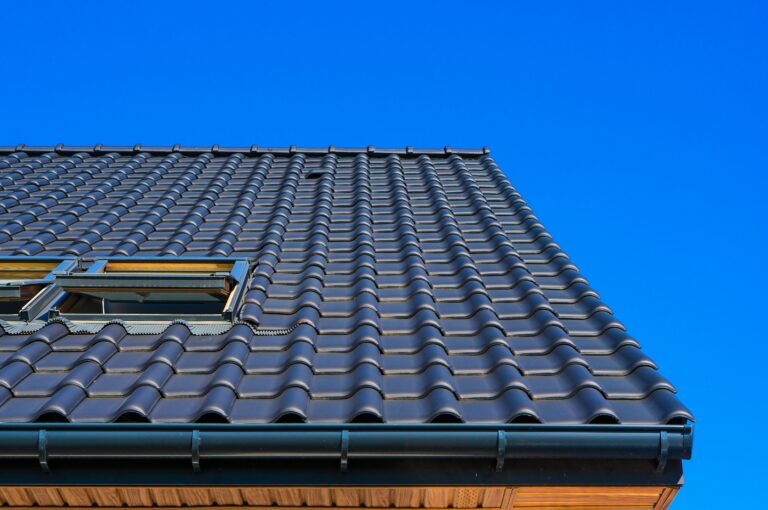 Metal tile